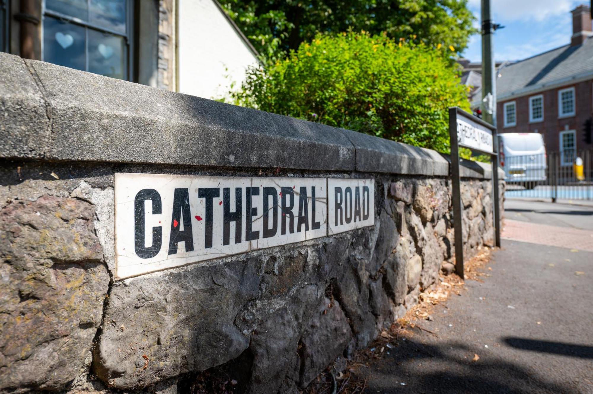 Apartment Prime Location Pontcanna Modern 2 Bedroom With Privat Parking Cardiff